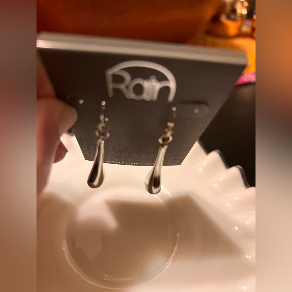 Rain Silver Teardrop Dangle Earrings - Picture 2 of 4